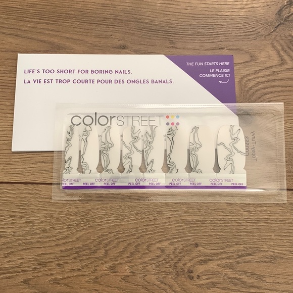Color Street New Wave Subscription Box Topsy Turvy Nail Strips - Picture 1 of 2